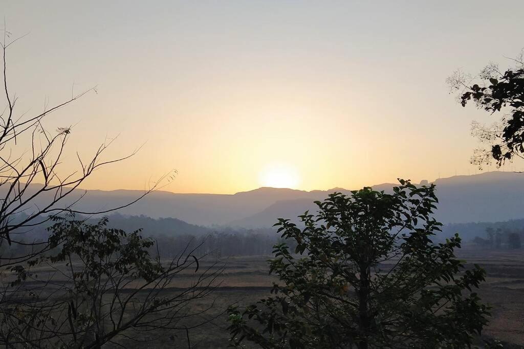 Karjat Villa Εξωτερικό φωτογραφία