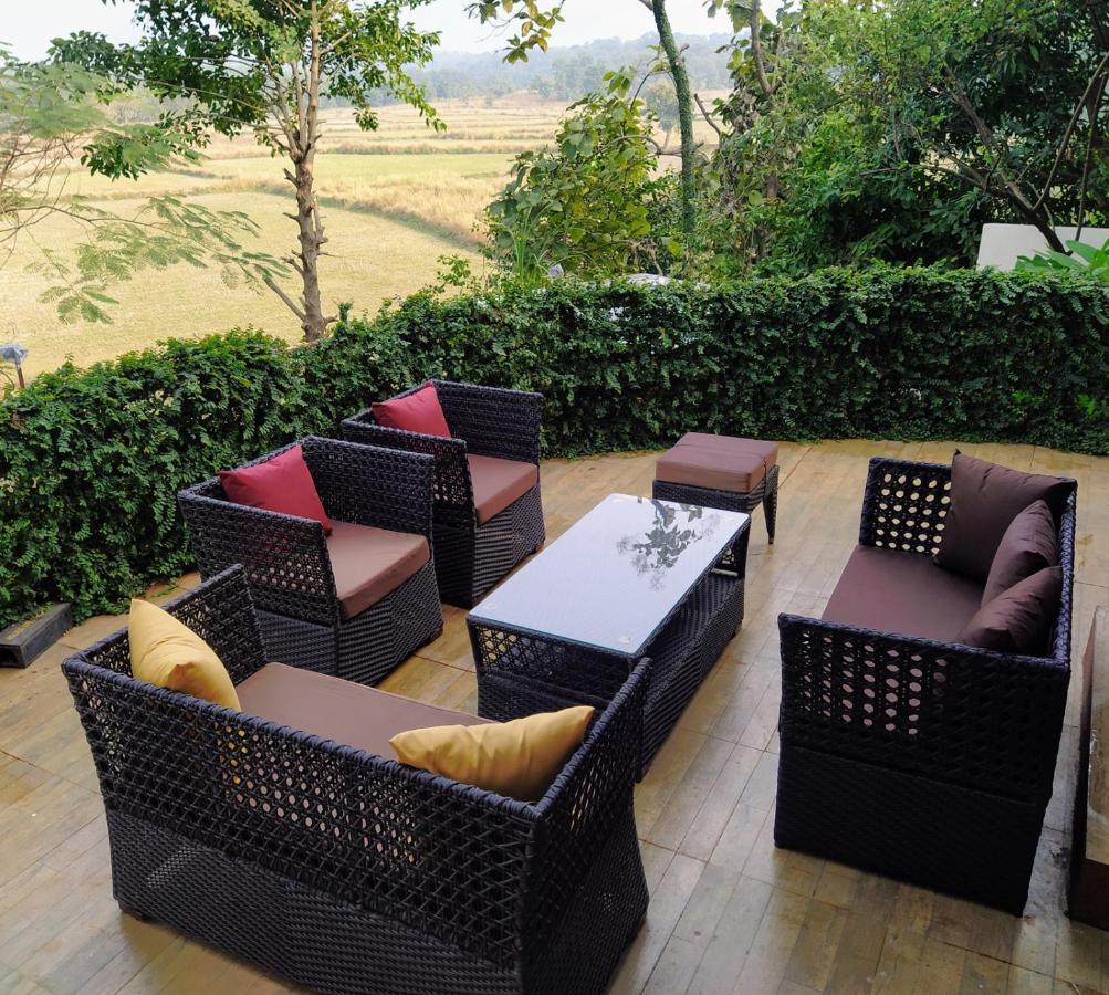 Karjat Villa Εξωτερικό φωτογραφία